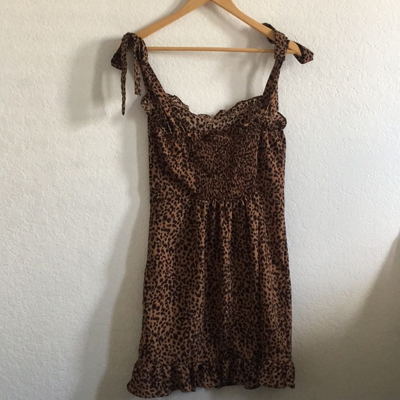 Dress - Picture 2 of 4